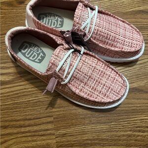Hey Dude Coral Textured Loafers